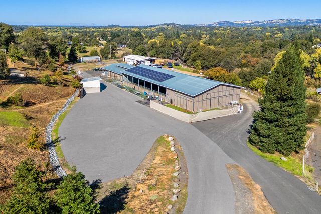 5875 Sycamore Hill Rd, Newcastle, CA 95658