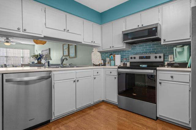 614 3rd Ave S Apt 5C, North Myrtle Beach, SC 29582