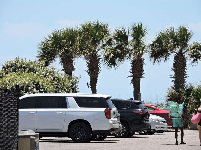 614 3rd Ave S Apt 5C, North Myrtle Beach, SC 29582