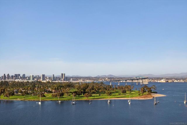 1810 Avenida Del Mundo 1503, Coronado, CA 92118