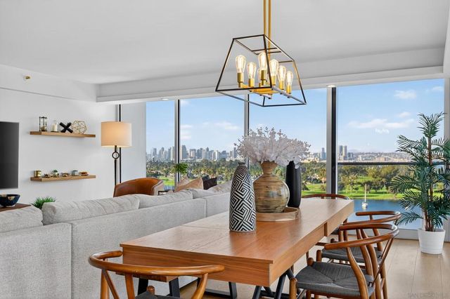 1810 Avenida Del Mundo 1503, Coronado, CA 92118