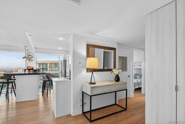 1810 Avenida Del Mundo 1503, Coronado, CA 92118