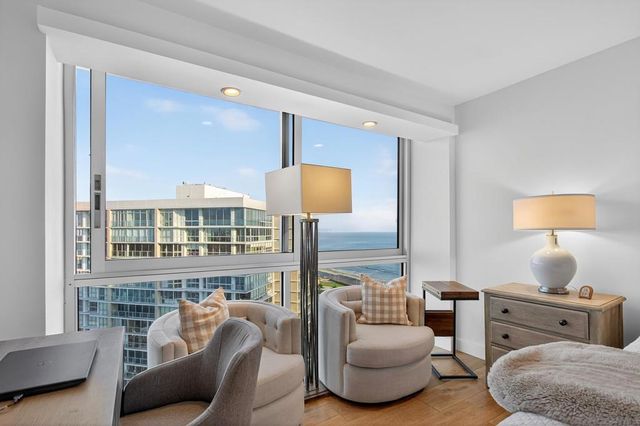 1810 Avenida Del Mundo 1503, Coronado, CA 92118