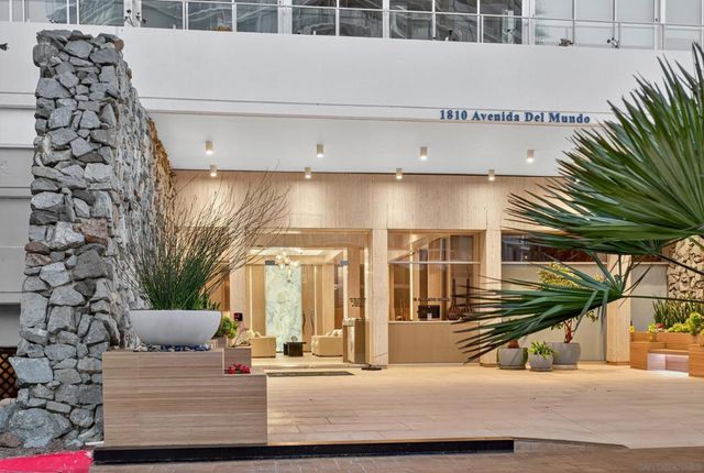 1810 Avenida Del Mundo 1503, Coronado, CA 92118