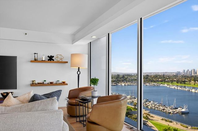 1810 Avenida Del Mundo 1503, Coronado, CA 92118