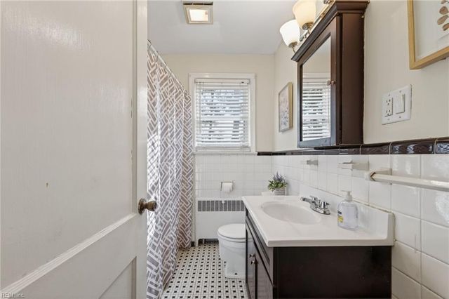 205 Granby Park DR, Norfolk, VA 23505