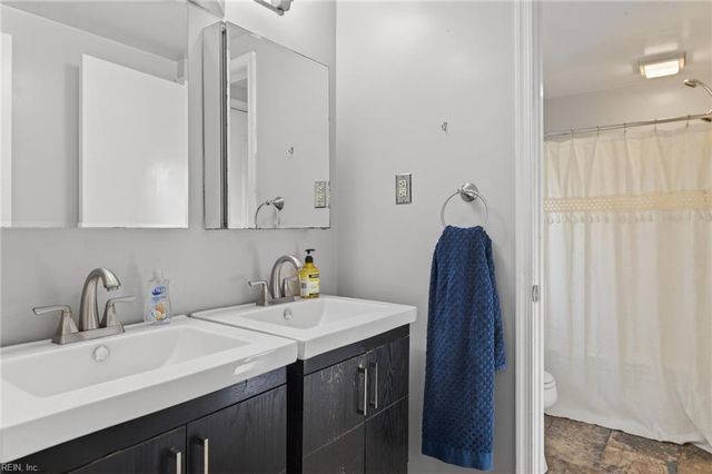 205 Granby Park DR, Norfolk, VA 23505