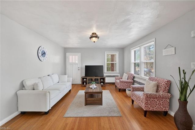 205 Granby Park DR, Norfolk, VA 23505