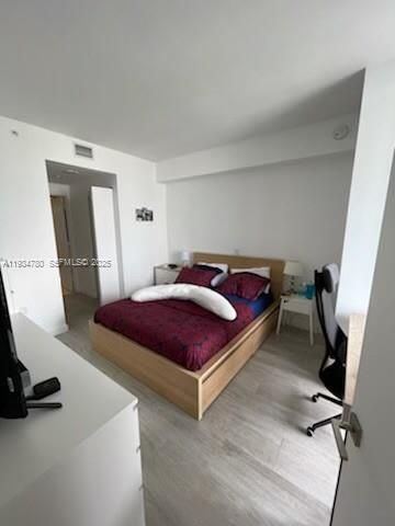 45 SW 9th St 3210, Miami, FL 33130