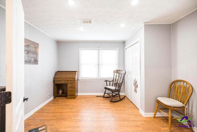 188 E Lewis Street, Cochran, GA 31014