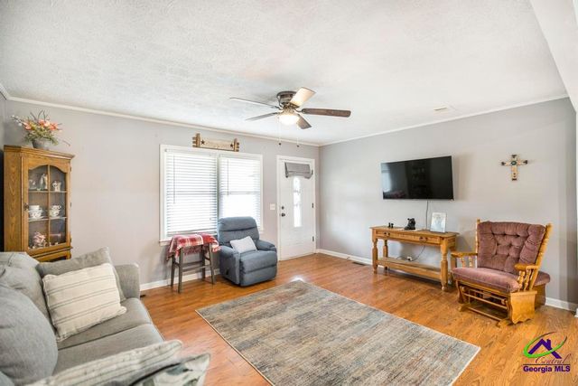 188 E Lewis Street, Cochran, GA 31014