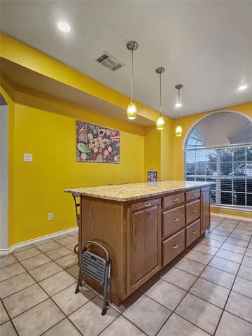 86 Bridgewood Drive, Mansfield, TX 76063