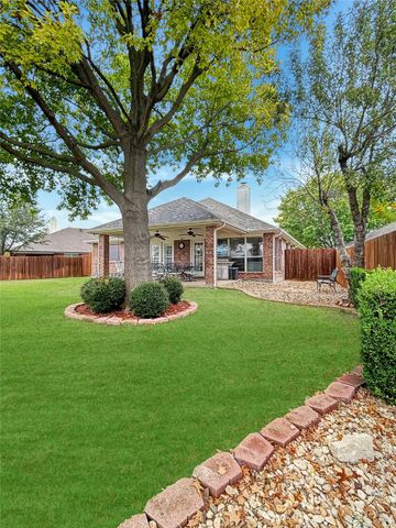 86 Bridgewood Drive, Mansfield, TX 76063