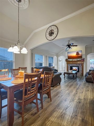 86 Bridgewood Drive, Mansfield, TX 76063