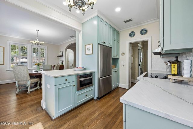 2736 SOUTHWOOD Lane, Jacksonville, FL 32207