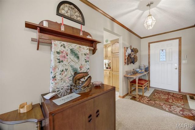 301 Planeview Avenue, Lebanon, MO 65536