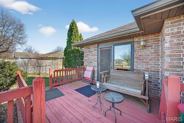 301 Planeview Avenue, Lebanon, MO 65536