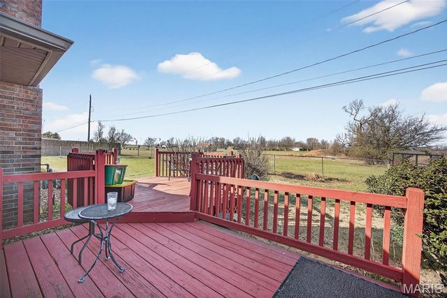 301 Planeview Avenue, Lebanon, MO 65536