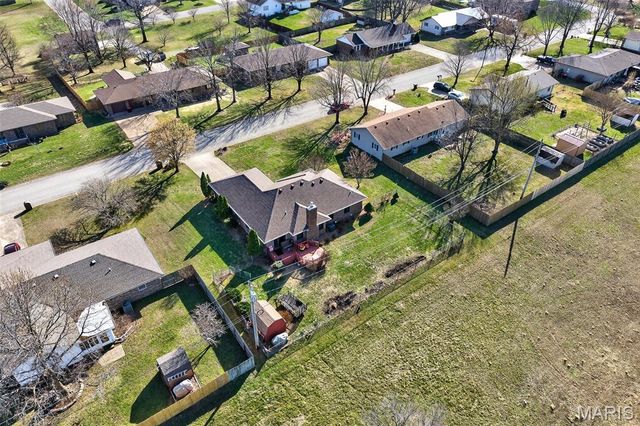 301 Planeview Avenue, Lebanon, MO 65536