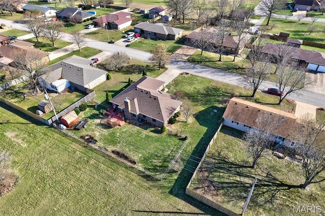 301 Planeview Avenue, Lebanon, MO 65536
