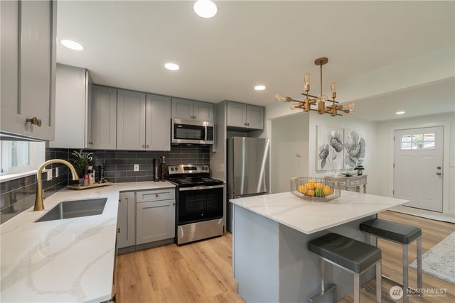 15811 180th Avenue NE, Woodinville, WA 98072