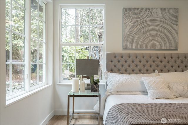 15811 180th Avenue NE, Woodinville, WA 98072