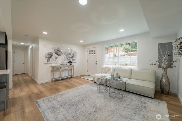 15811 180th Avenue NE, Woodinville, WA 98072