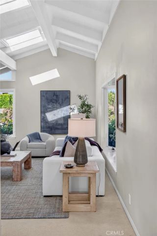 2715 Island View Drive, Corona Del Mar, CA 92625