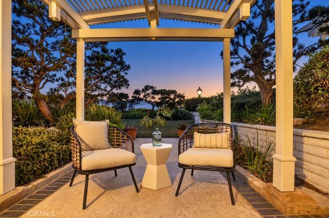 2715 Island View Drive, Corona Del Mar, CA 92625