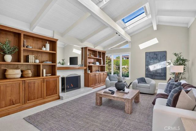 2715 Island View Drive, Corona Del Mar, CA 92625