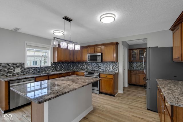 14187 Refreshing Garden Lane, Fishers, IN 46038