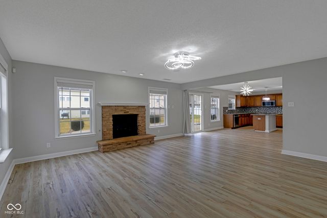 14187 Refreshing Garden Lane, Fishers, IN 46038