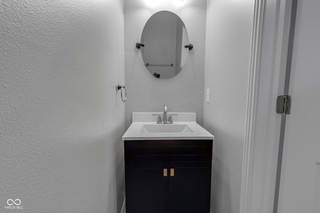 14187 Refreshing Garden Lane, Fishers, IN 46038