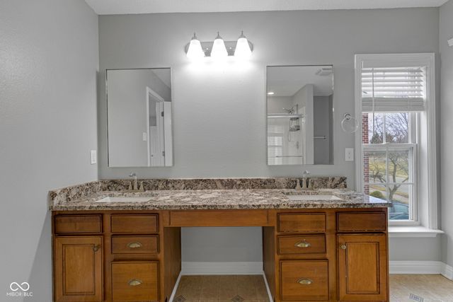 14187 Refreshing Garden Lane, Fishers, IN 46038