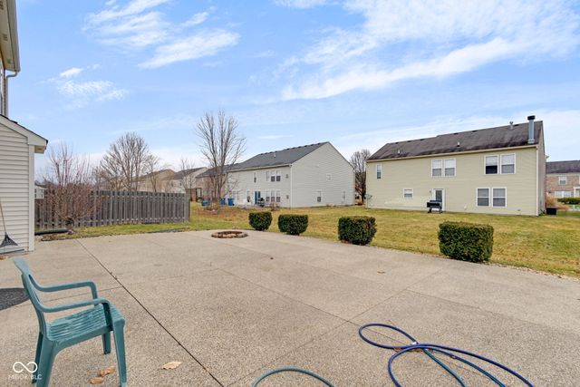 14187 Refreshing Garden Lane, Fishers, IN 46038