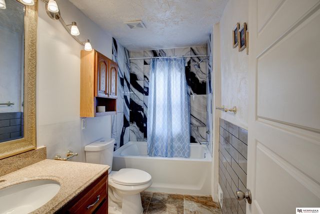 4227 Ohio Street, Omaha, NE 68111