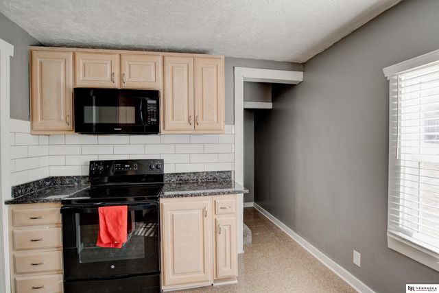 4227 Ohio Street, Omaha, NE 68111