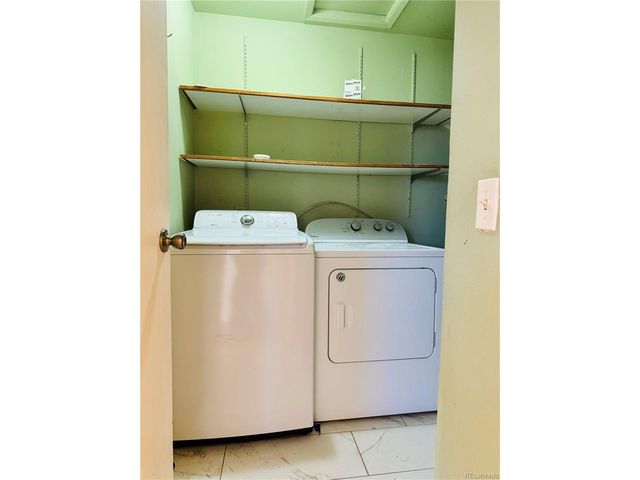 3927 S Pitkin Way, Aurora, CO 80013