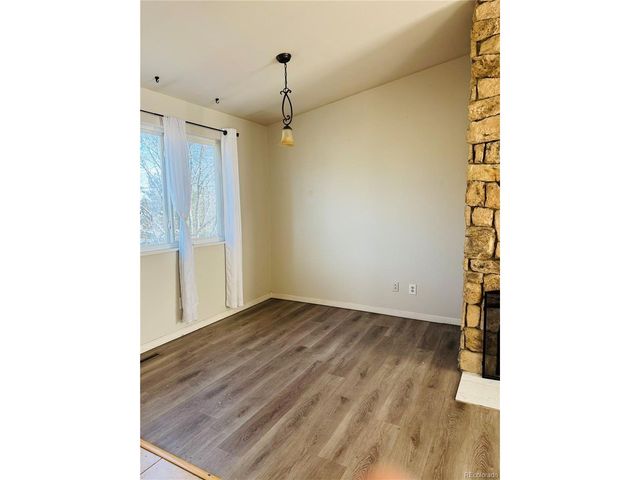 3927 S Pitkin Way, Aurora, CO 80013