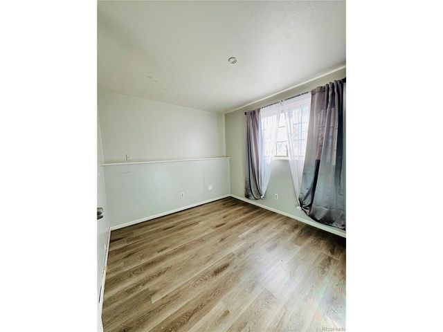 3927 S Pitkin Way, Aurora, CO 80013