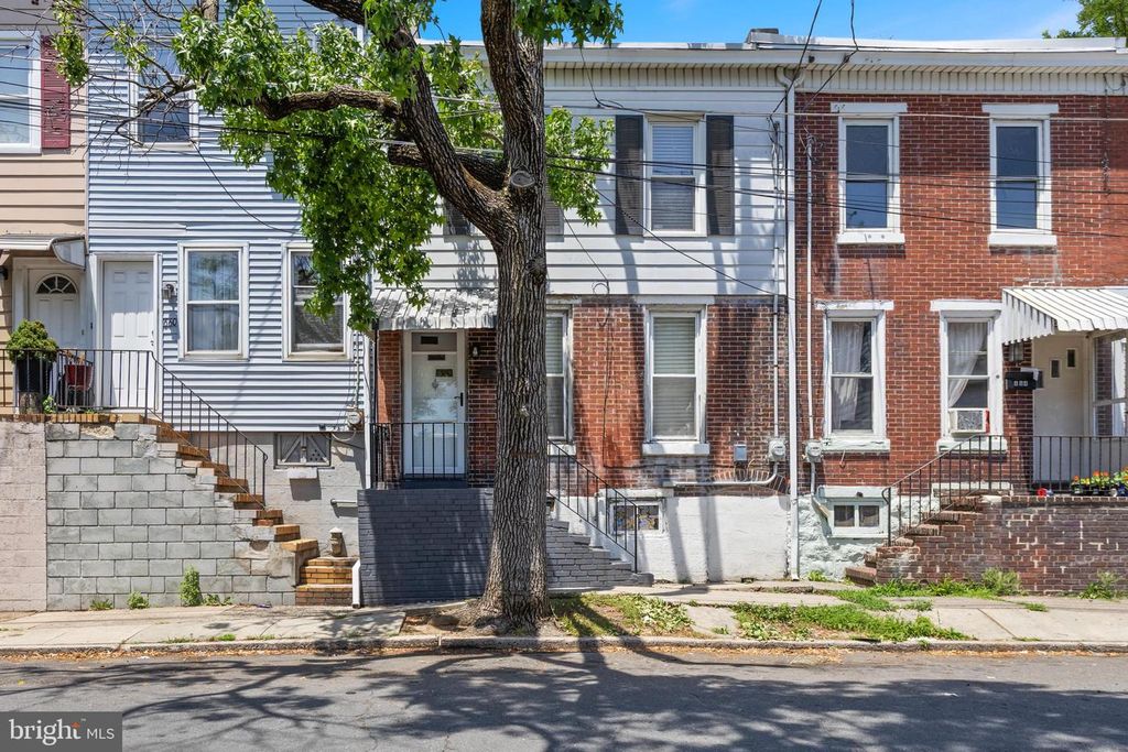 662 PENNSYLVANIA AVE, Trenton, NJ 08638