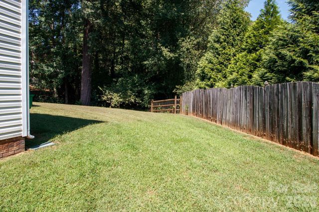 13910 Hatton Cross Drive, Charlotte, NC 28278