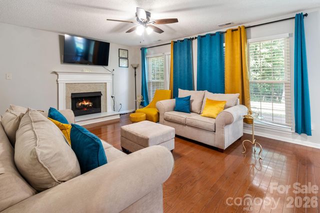 13910 Hatton Cross Drive, Charlotte, NC 28278
