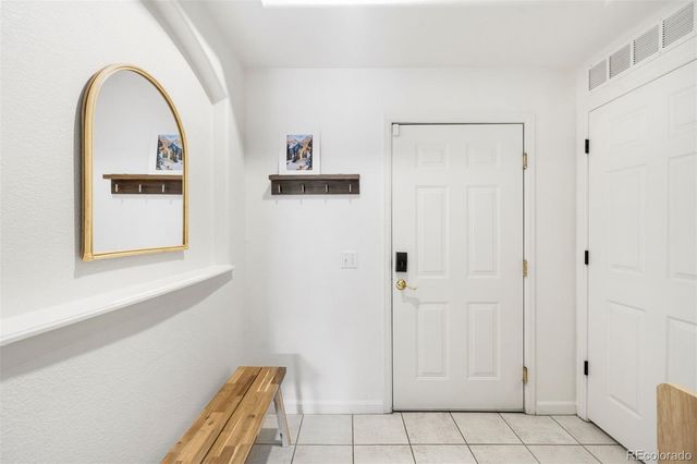 1727 N Pearl Street 204, Denver, CO 80203