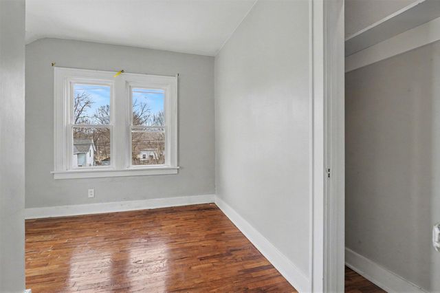 2326 S Burdick Street, Kalamazoo, MI 49001