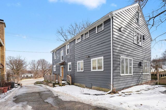 2326 S Burdick Street, Kalamazoo, MI 49001