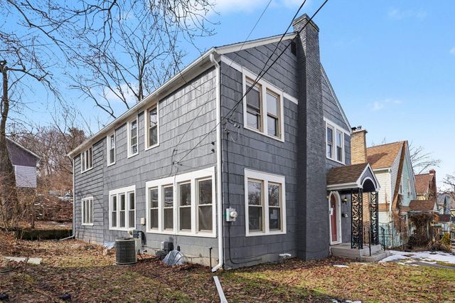 2326 S Burdick Street, Kalamazoo, MI 49001