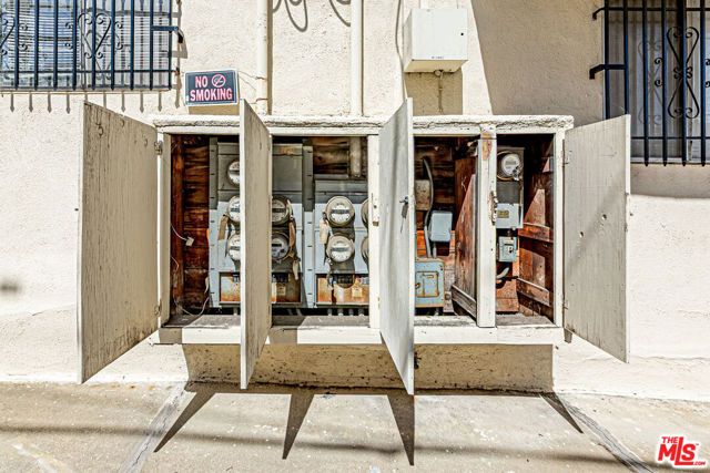 940 S Gramercy Place, Los Angeles, CA 90019