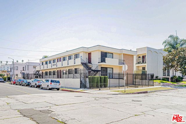 940 S Gramercy Place, Los Angeles, CA 90019