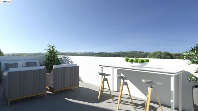 2061 Barnes Wharf Lane, Alameda, CA 94501